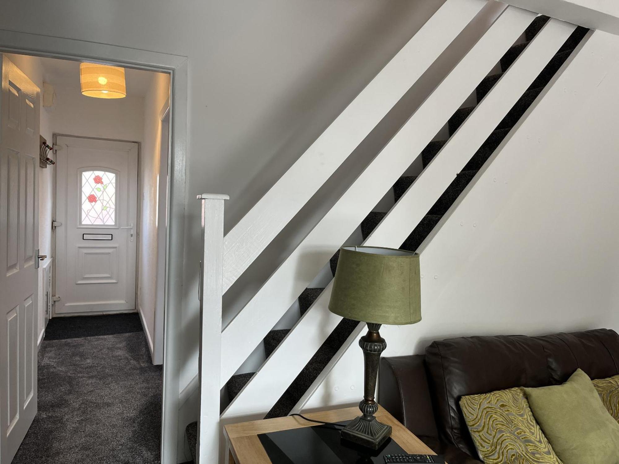 Modernised Central Wigan Townhouse Sleeps Up To 6 Exterior foto