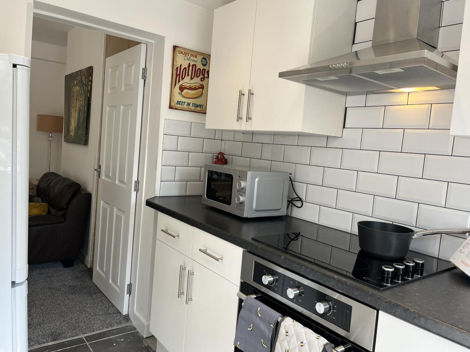 Modernised Central Wigan Townhouse Sleeps Up To 6 Exterior foto