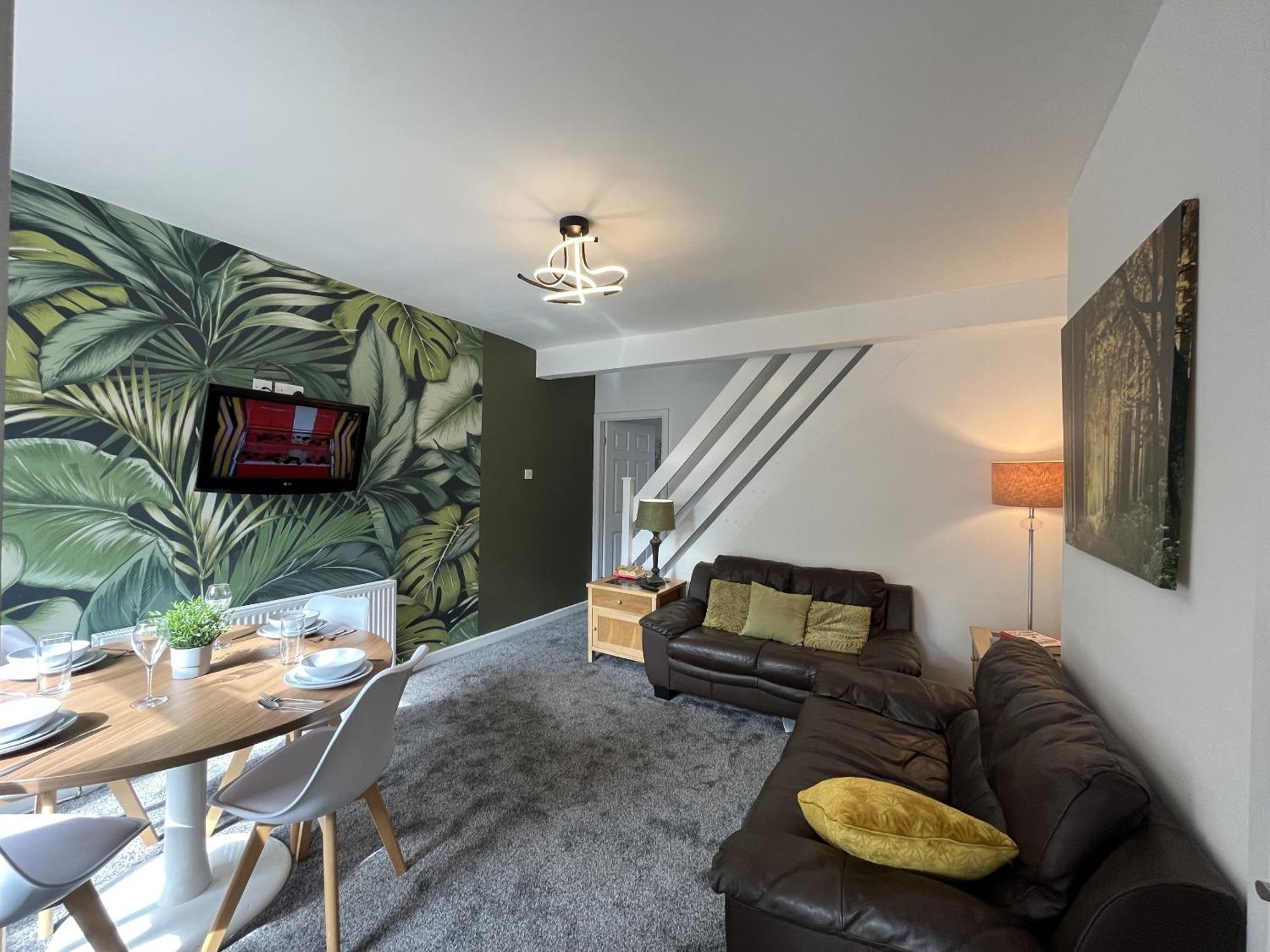 Modernised Central Wigan Townhouse Sleeps Up To 6 Exterior foto